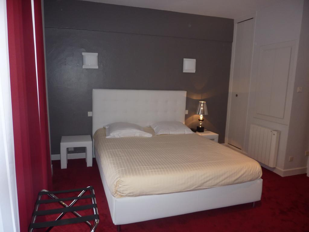 אורילק Hotel Le Square מראה חיצוני תמונה