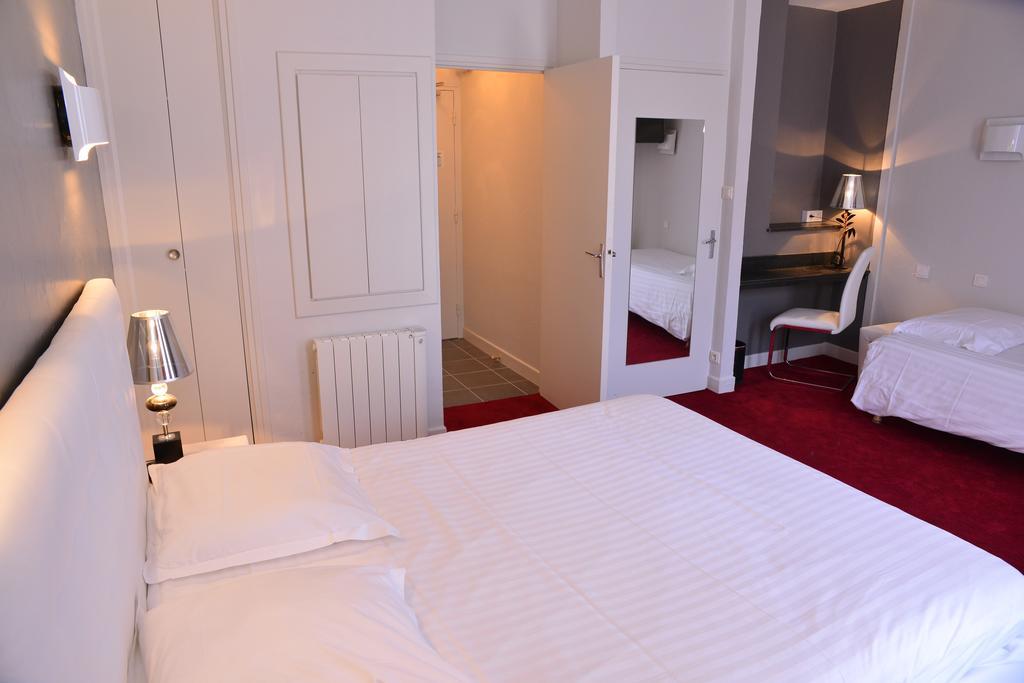 אורילק Hotel Le Square מראה חיצוני תמונה