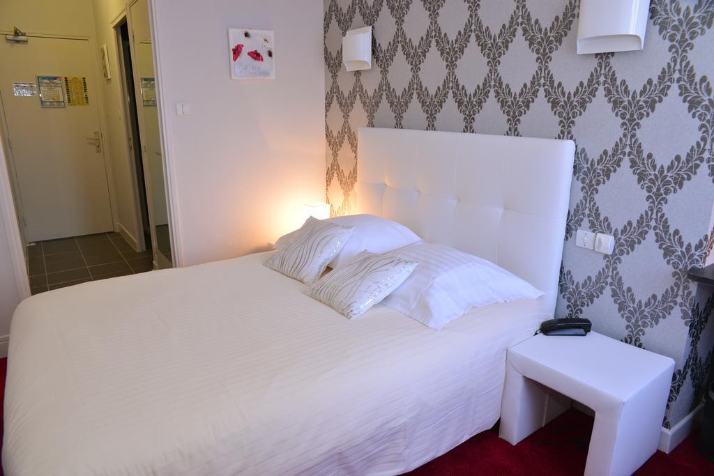 אורילק Hotel Le Square מראה חיצוני תמונה