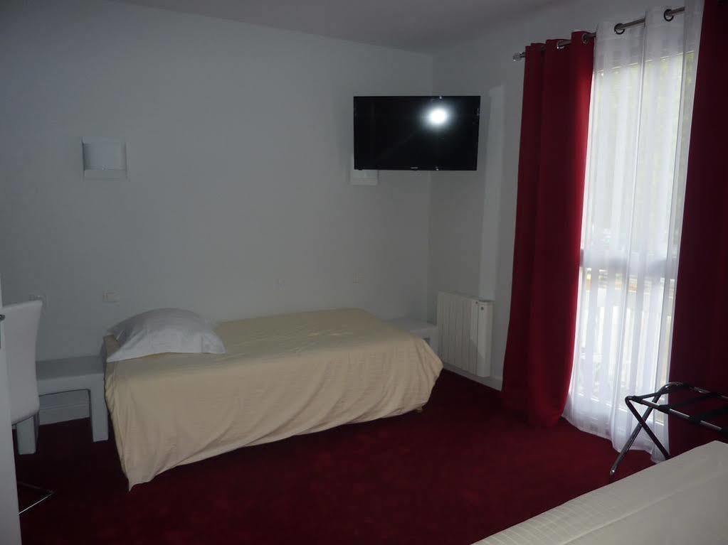 אורילק Hotel Le Square מראה חיצוני תמונה