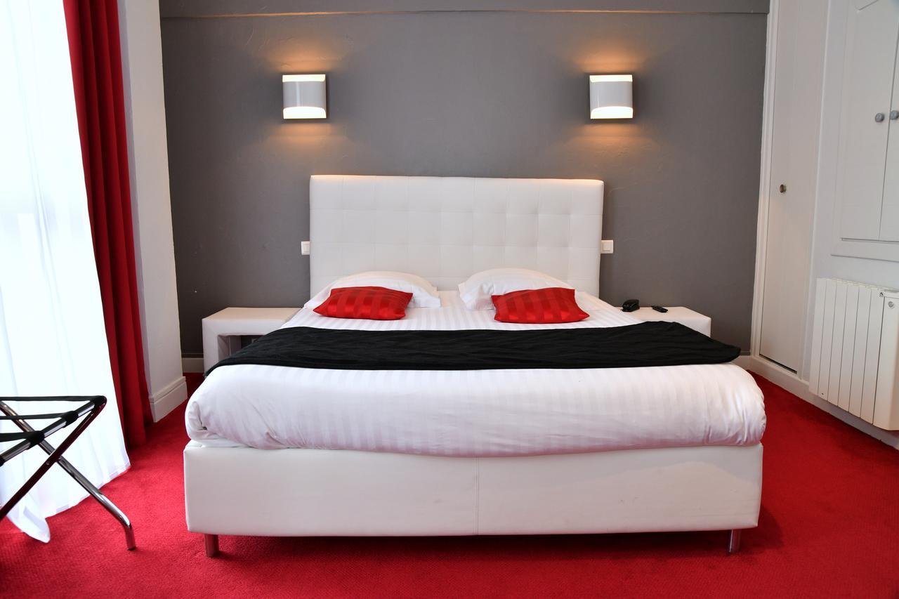אורילק Hotel Le Square מראה חיצוני תמונה